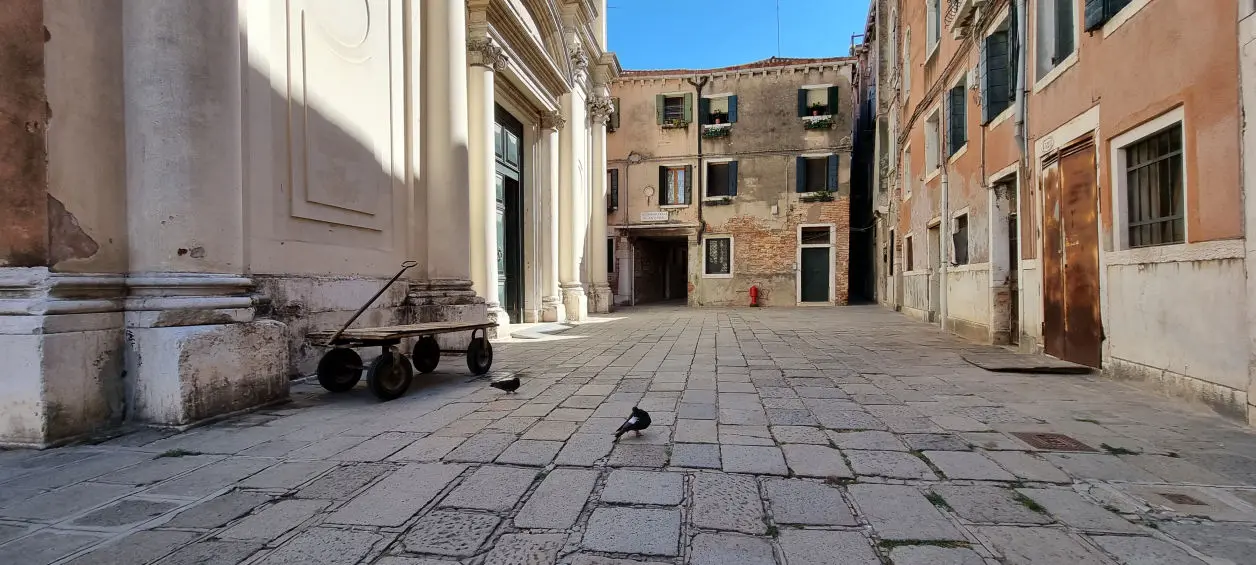 Navigation dans la ville  Gosoins.io